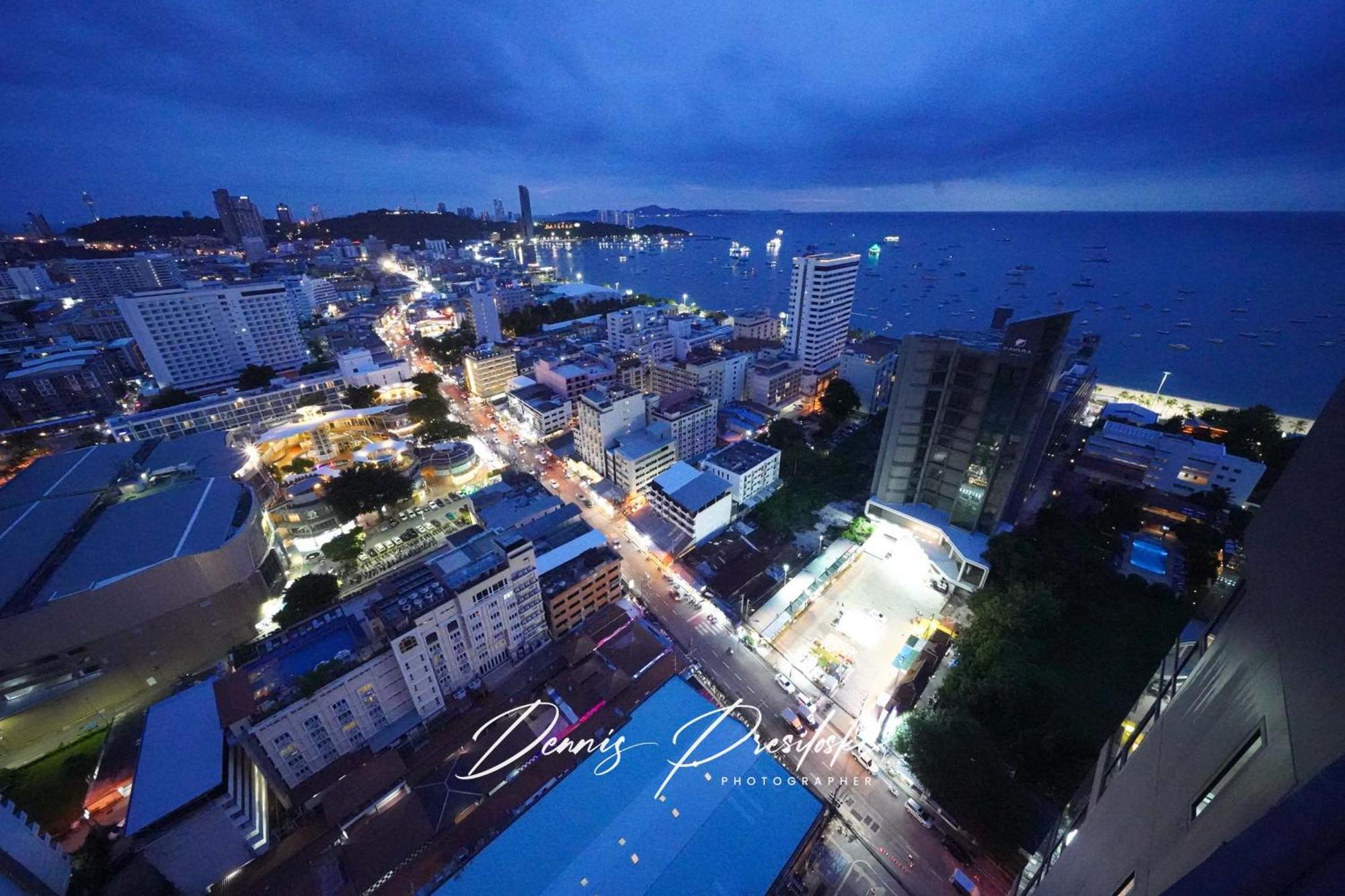 Edge Seaview Apartment Pattaya
